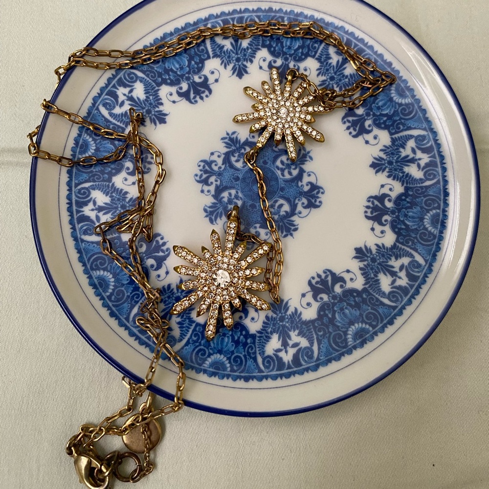 Vince Camuto starburst necklace